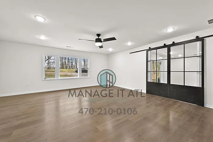 2762 Candler Rd — Photo 5