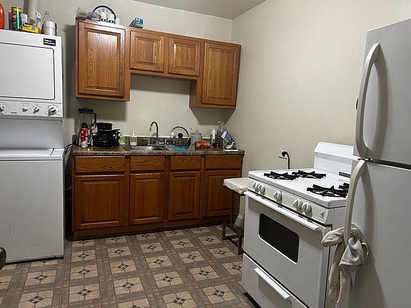 5th image of 3046 N Spaulding Ave
