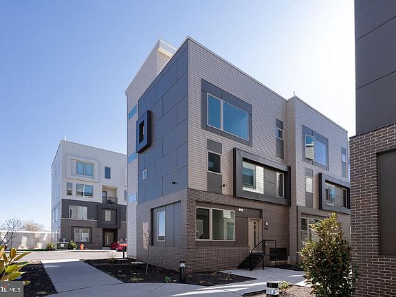 2nd image of 2129 Kensington Walk