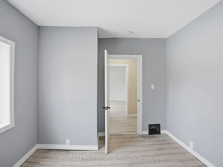 151 Waterloo St — Photo 18