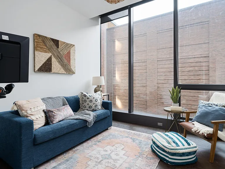 250 Spring St #313 — Photo 23