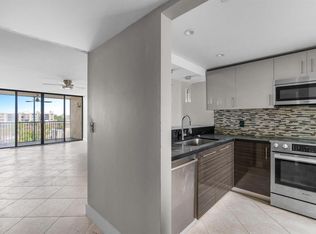 17 Royal Palm Way #5030, Boca Raton, FL 33432