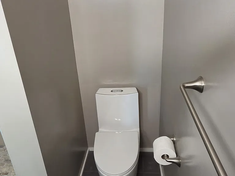 Primary bath.