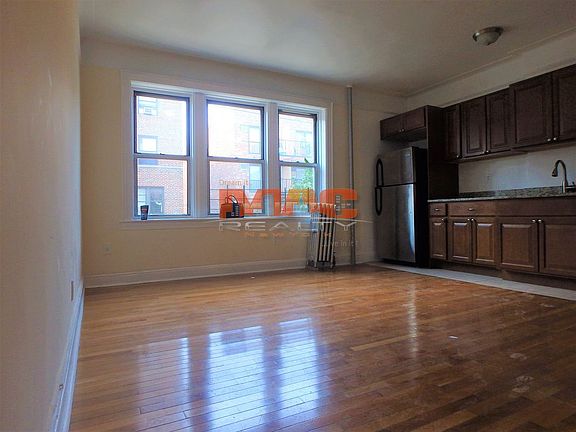 2nd image of 3915 62nd St APT 1