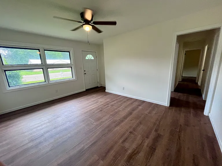 147 Beech St — Photo 5
