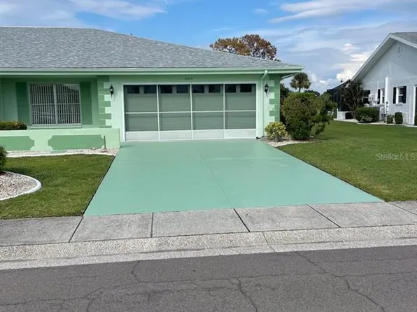 2007 Meadowlark Ln, Sun City Center, FL 33573