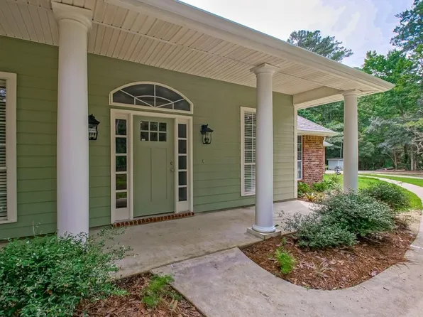 105 Leaf Cir, Slidell, LA 70461