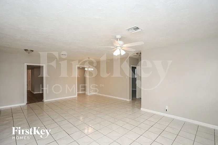 Building Photo - 3751 NW 170th St