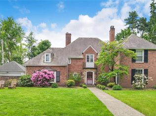 18000 Fernway Rd, Shaker Heights, OH 44122