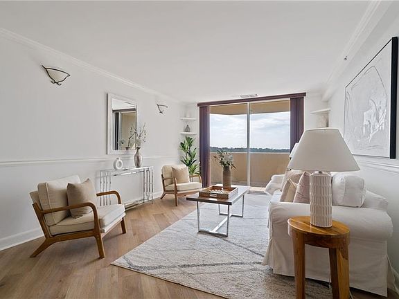 5th image of 1501 Clairmont Rd