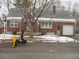 1040 Bill Rd, Schenectady, NY 12303