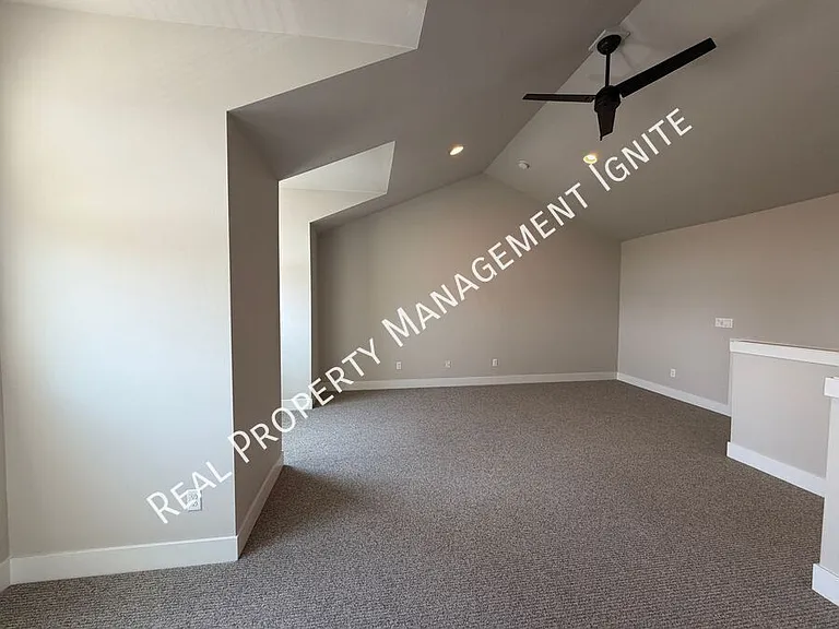 63087 Boyd Acres Rd — Photo 18