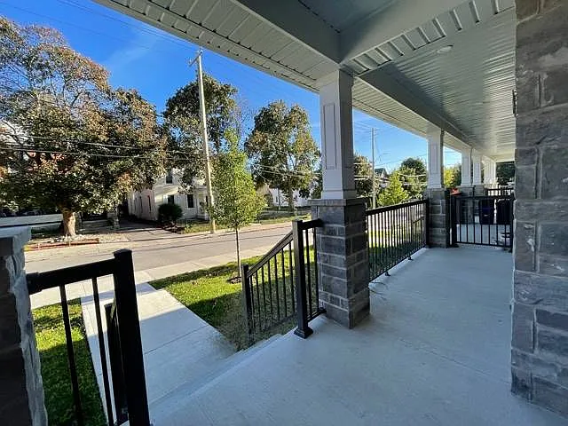176 Benton St — Photo 23