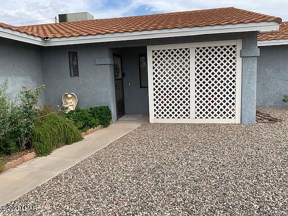 3rd image of 2560 Huntington Dr