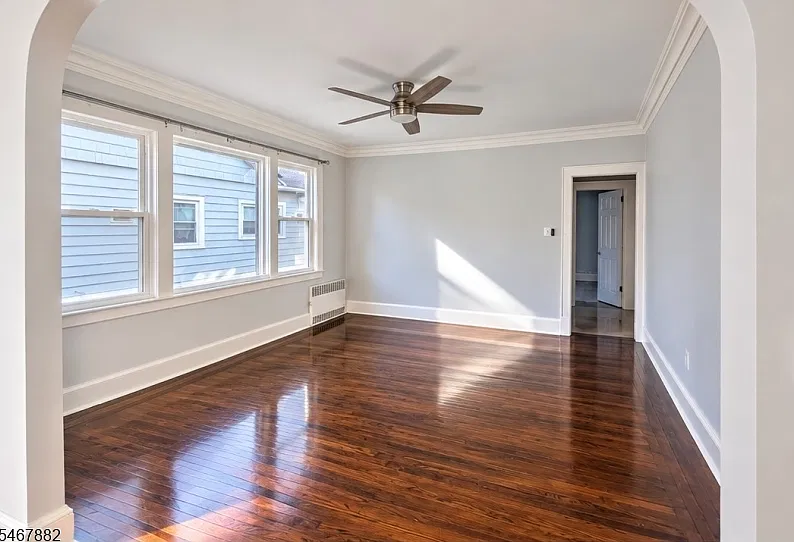 3 bed, 1.0 bath, $3,100 — Photo 2