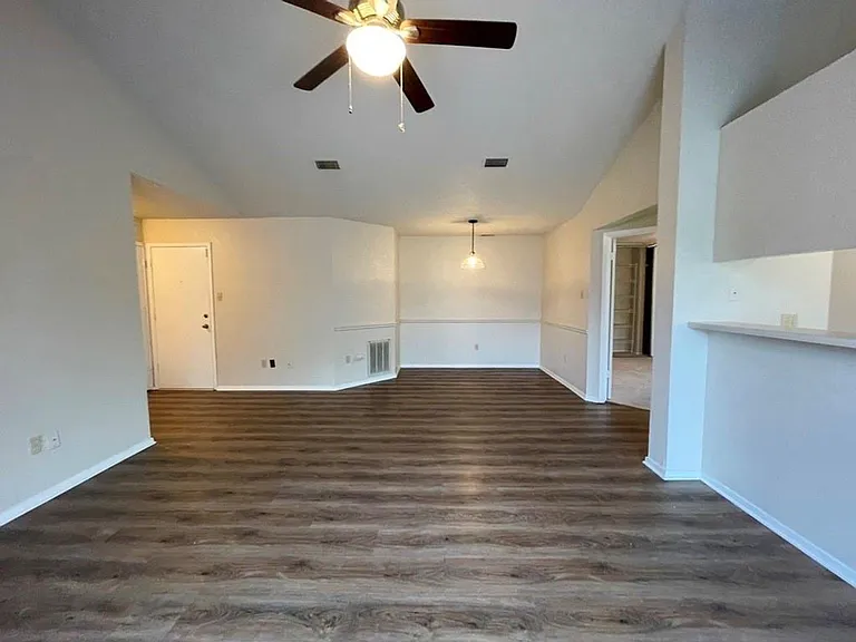 16719 Whitebrush Loop — Photo 8