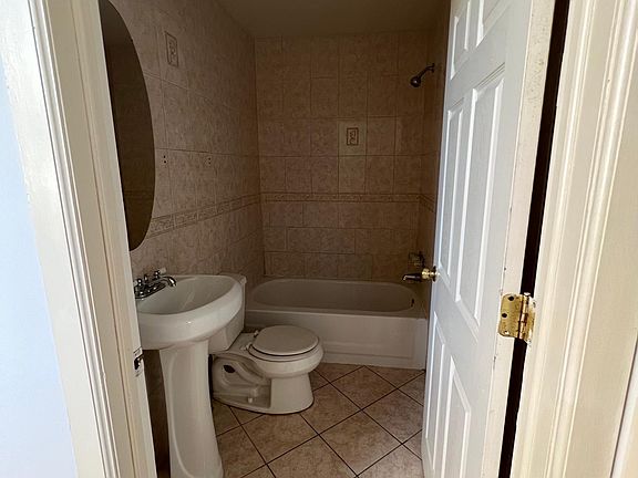 5th image of 6804 Ditman St #C3