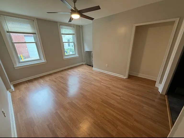 932 N Randolph St #1 — Photo 6