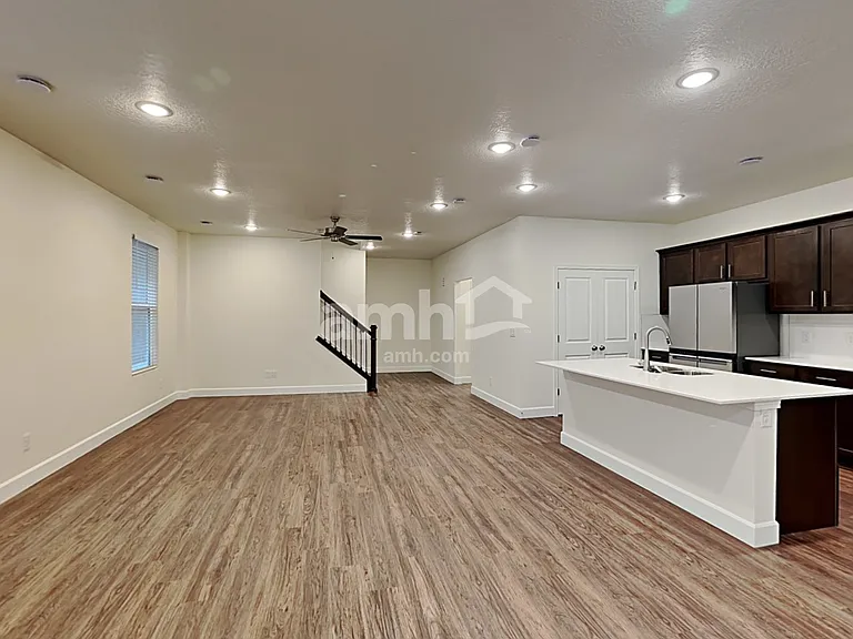 11031 S Kitty Hawk Rd — Photo 6