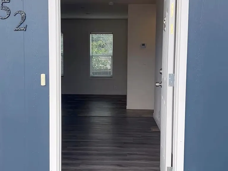 452 Cherry Way — Photo 5
