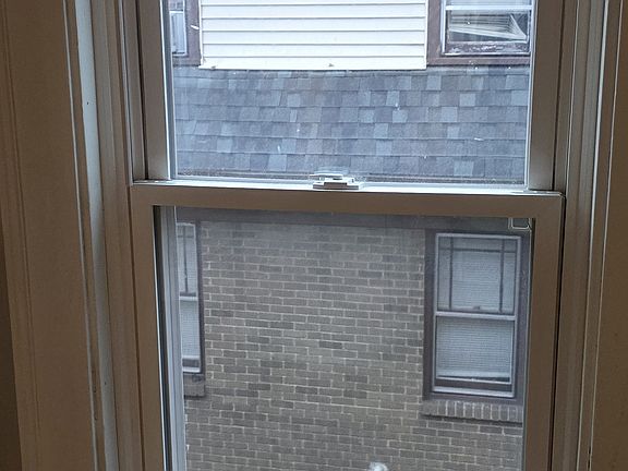 5th image of 1230 Auburn Ct APT 4