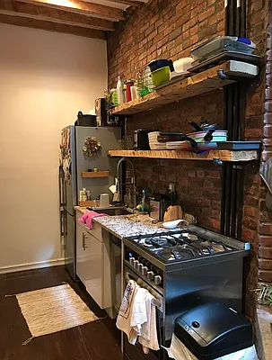 Rented by Triumph Property Group | media 10