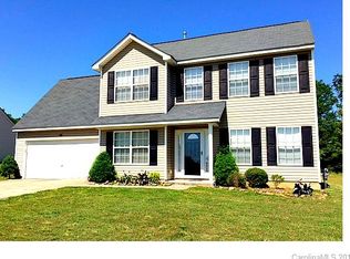 408 Glencroft Dr, Wingate, NC 28174