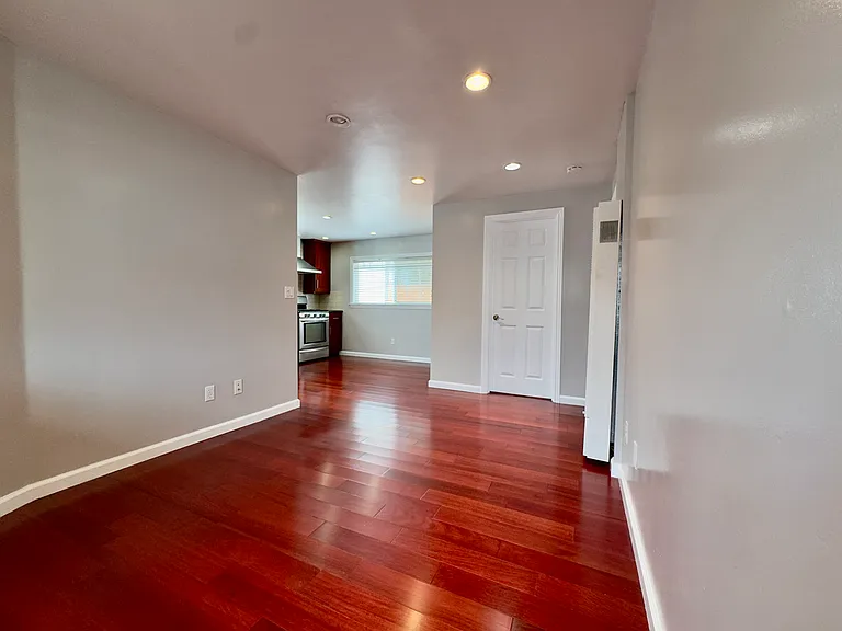 1342 Hearst Ave #B — Photo 4