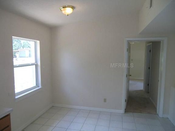 3rd image of 400 E 2nd St