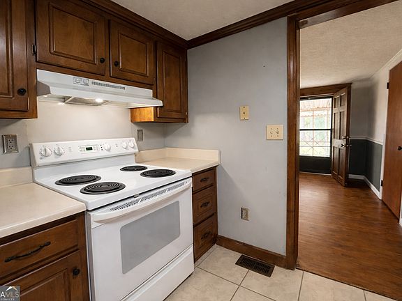 5th image of 240 Emery Price Rd