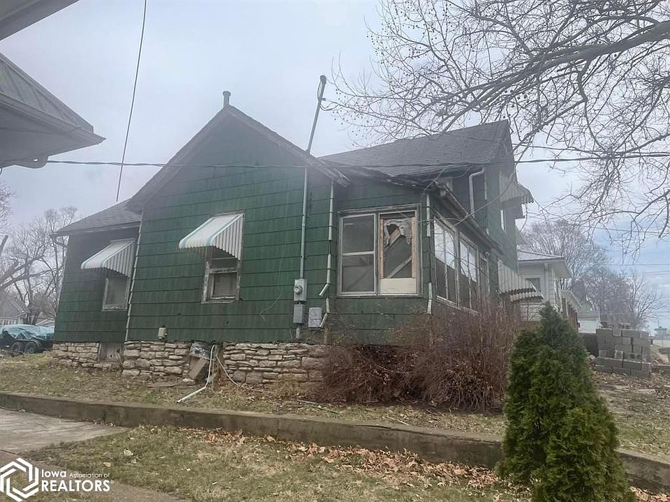 915 E 2nd St, Ottumwa, IA 52501 Zillow