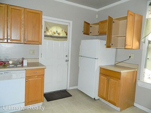 4th image of 3714 Avondale Ave