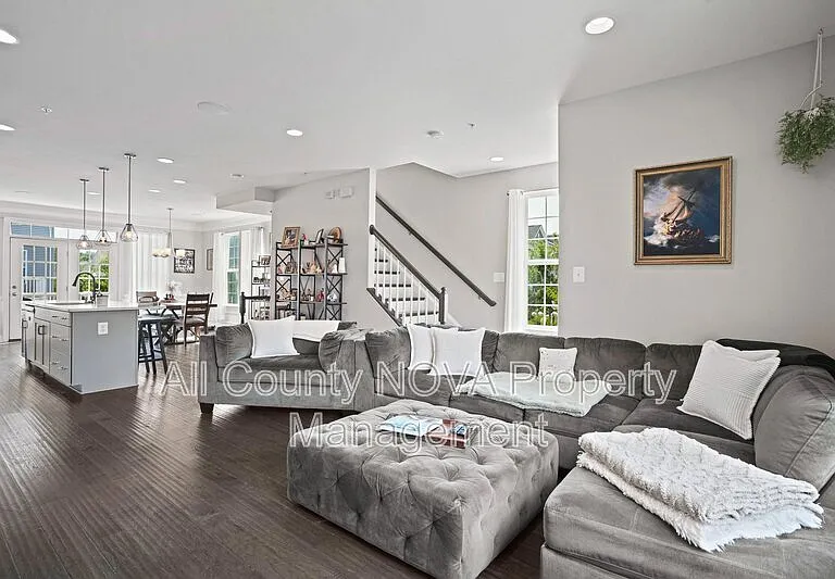 2910 Pinebrook Rd — Photo 18