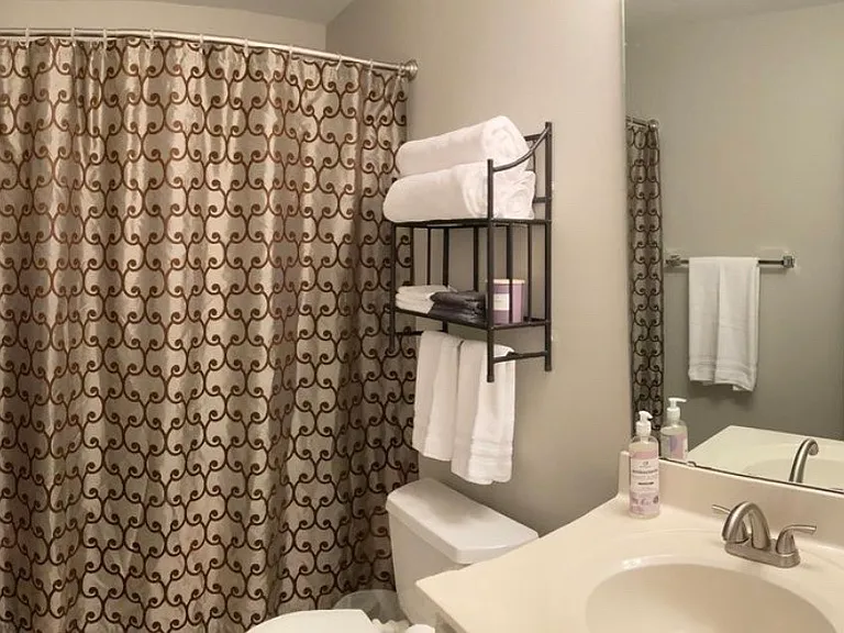 4901 Crofton Springs Ct — Photo 18