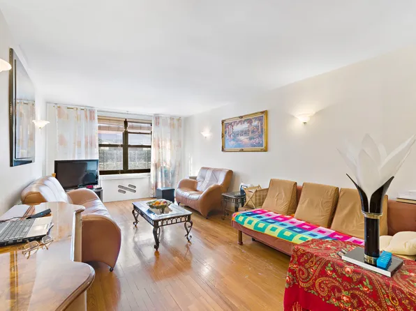 2 West End Avenue image 1 of 11