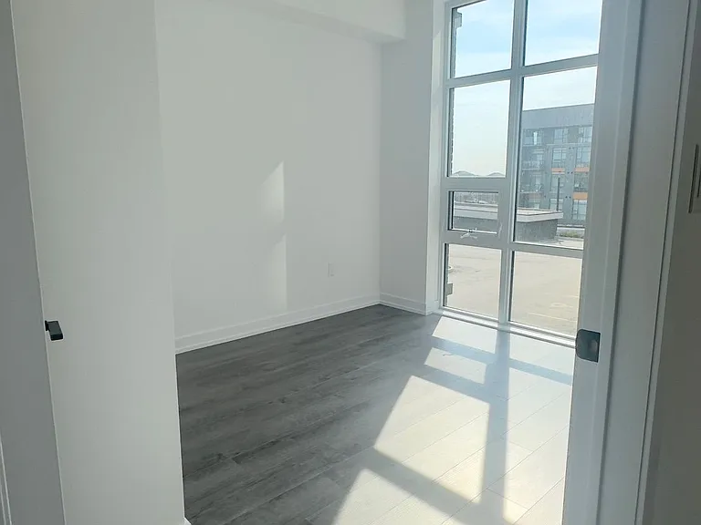470 Dundas St E #226 — Photo 9
