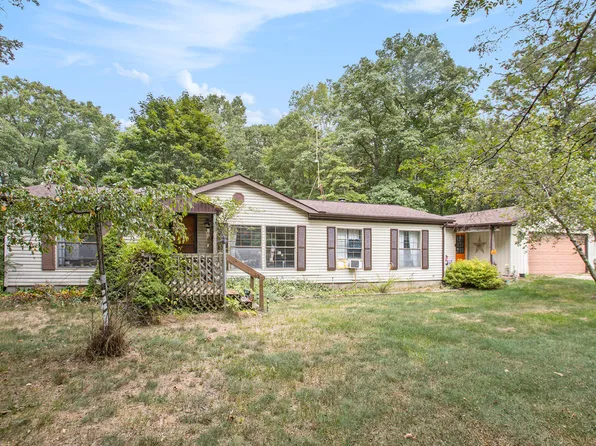 5522 S Centerline Rd, Newaygo, MI 49337