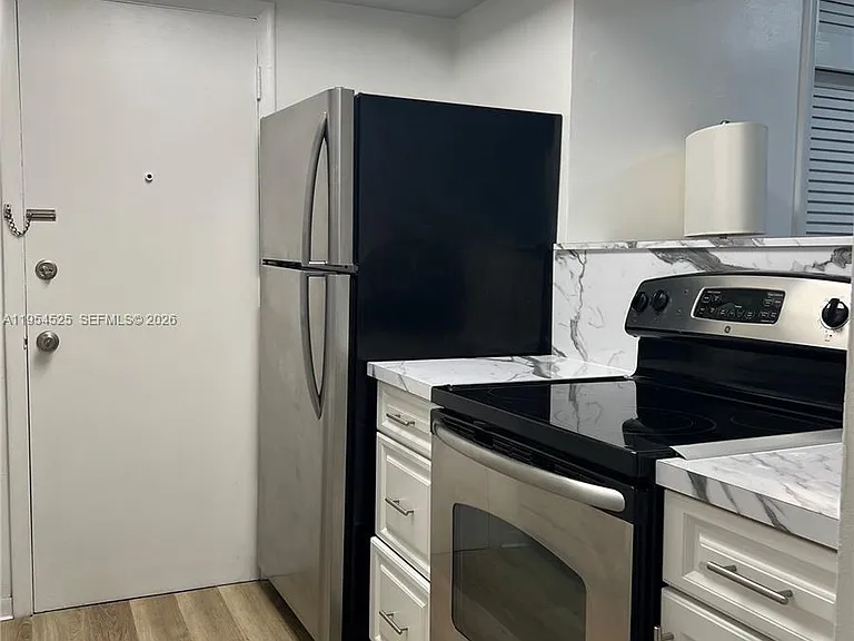 195 Sunrise Dr — Photo 9