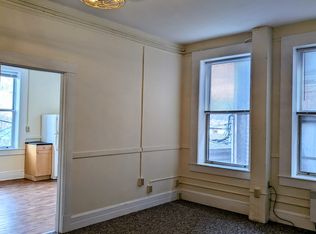 83 W Main St, Brattleboro, VT 05301