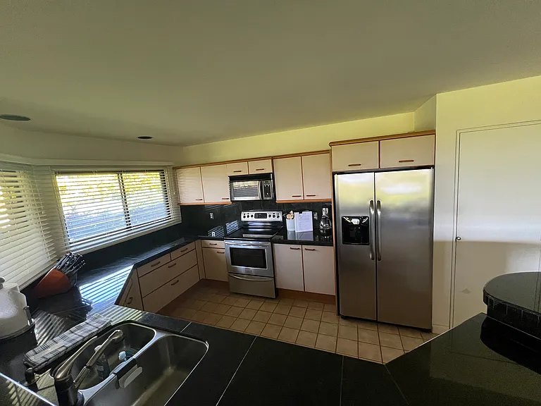 50 Puu Anoano St #1701 — Photo 10