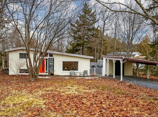 17 Iona Ave, Rothesay, NB E2E3H8