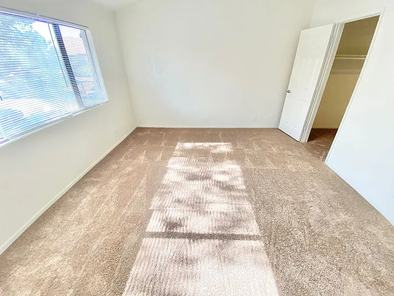 5058 S Rainbow Blvd #17-205 — Photo 13