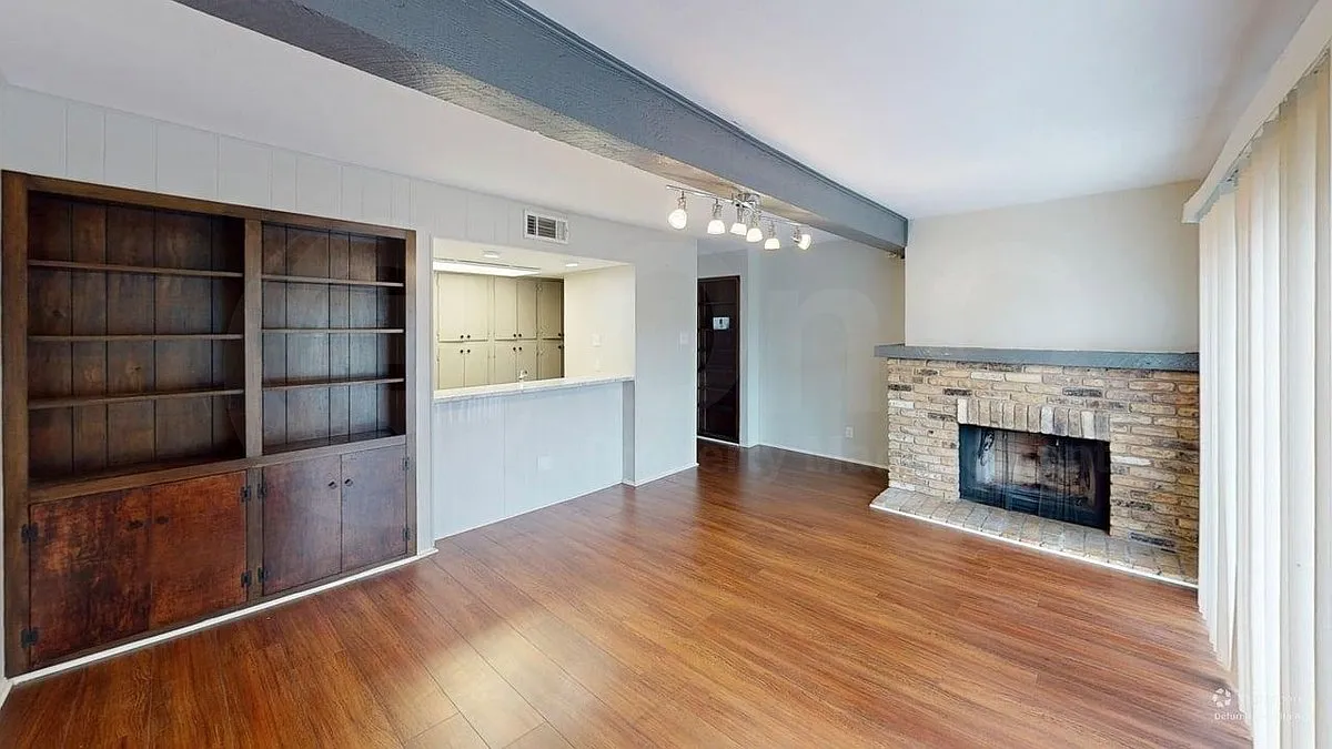 2 bed, 3.0 bath, 1500 sqft, $1,450 — Photo 2