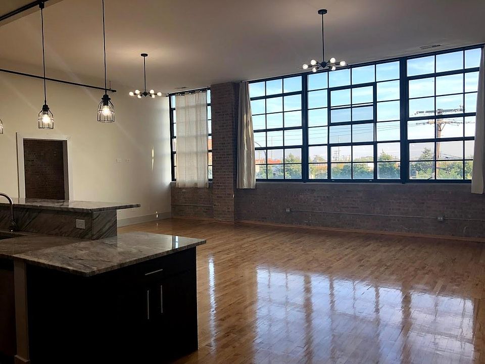 1st image of 1434 W 21st St #212