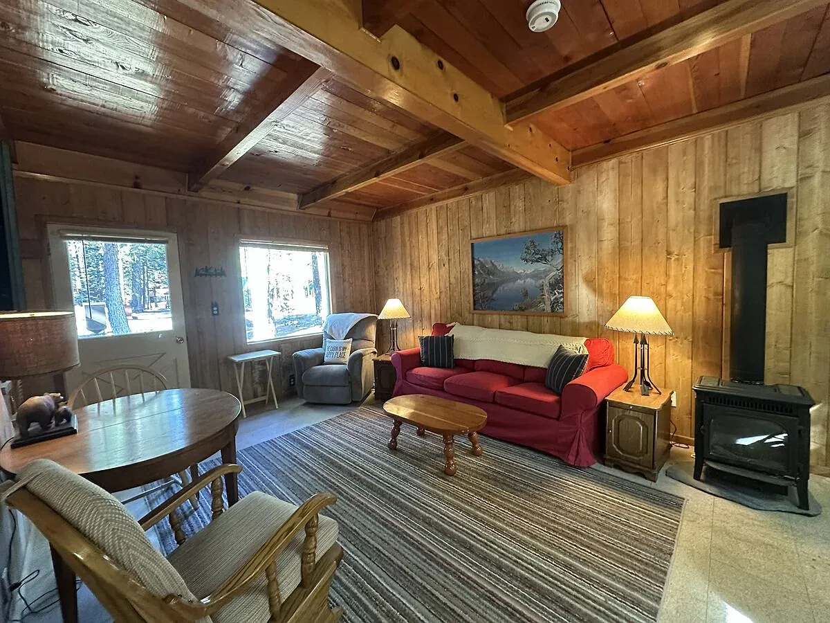 2 bed, 768 sqft, $2,300 — Photo 4