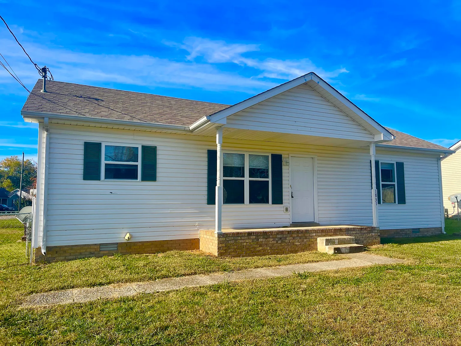 3 bed, 1080 sqft, $1,250 — Photo 1