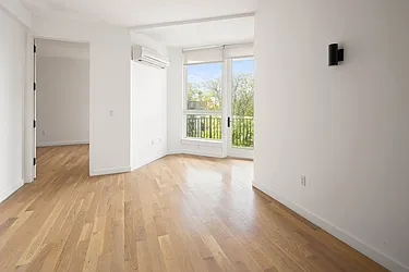 Rented by Artur Gutman, LREB