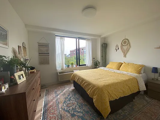 Rented by Dream Space Realty | media 9