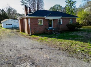 108 Crittenden Ave, Chickamauga, GA 30707