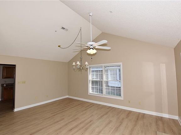 3rd image of 713 San Remo Ct